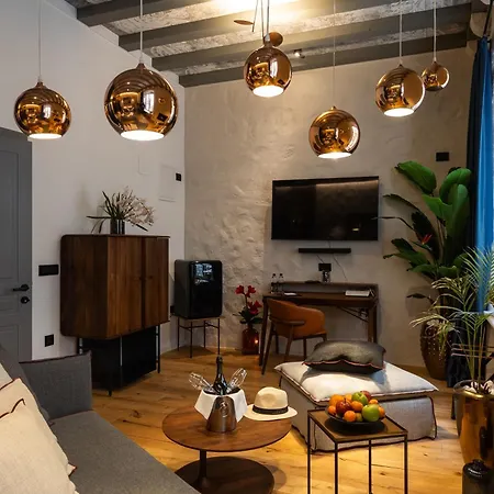 Apartment La E Bella Vi, Luxury In Old Town *